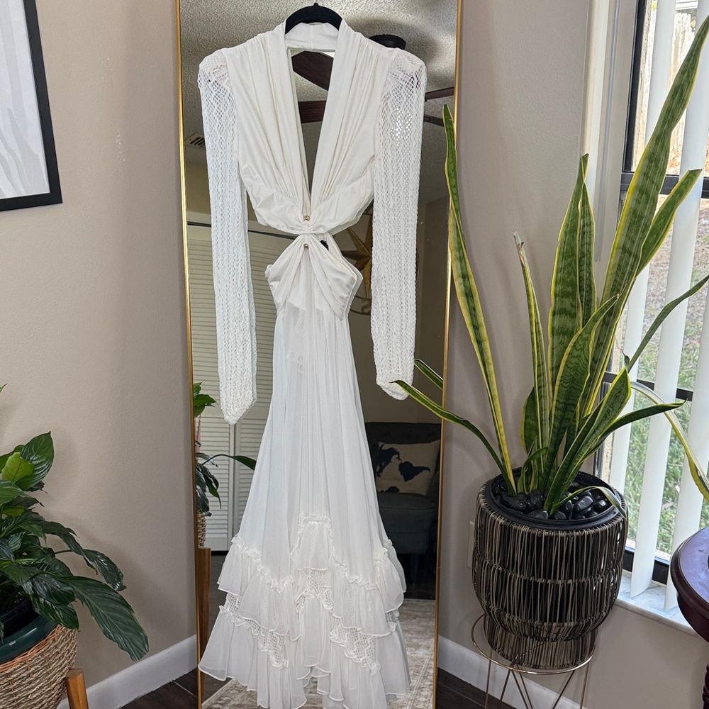 PATBO Plunge Lace Sleeve Maxi Dress in White NWOT - Picture 6 of 11